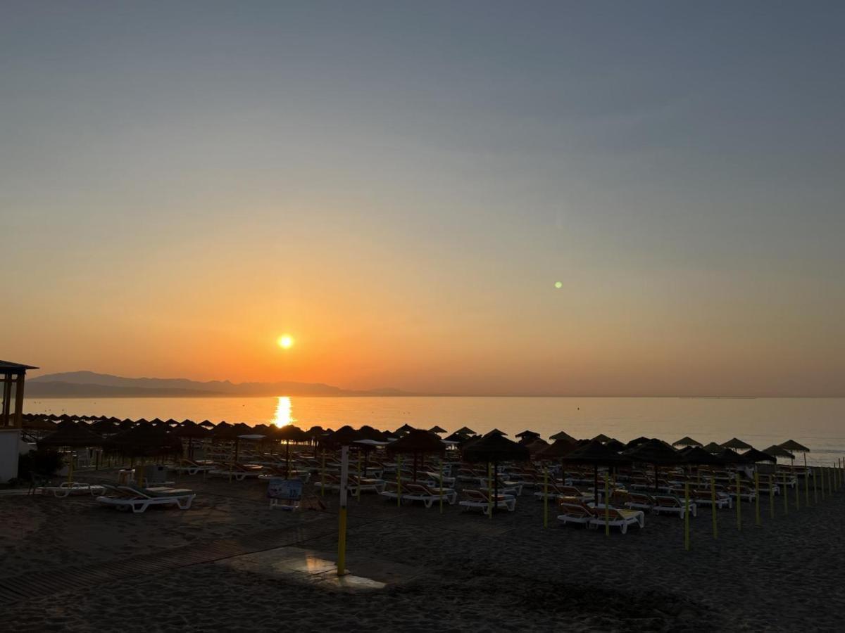 Apartamento 1ª Linea Playa Garaje Piscinas Terraza Torremolinos Buitenkant foto